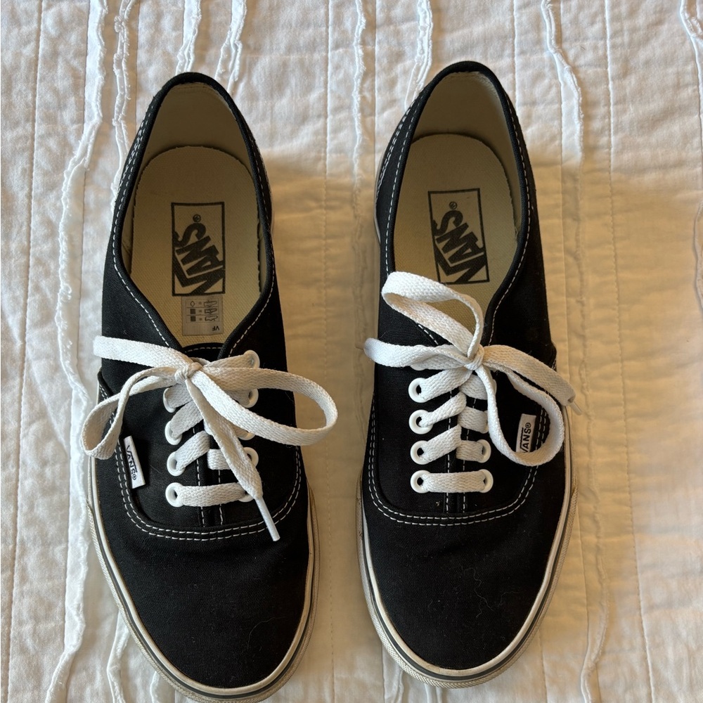 Vans lace up sneaker